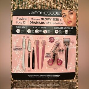 Japonesque Flawless Face Kit , Creates Glowy Skin and Dramatic Eye Definition.